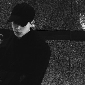 欧美残忍捆绑tickle网站
